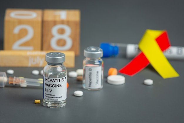 Les vaccins COVID aident également à protéger les patients atteints du VIH, selon une étude: Une étude montre que c’est principalement la piqûre de rappel qui aide